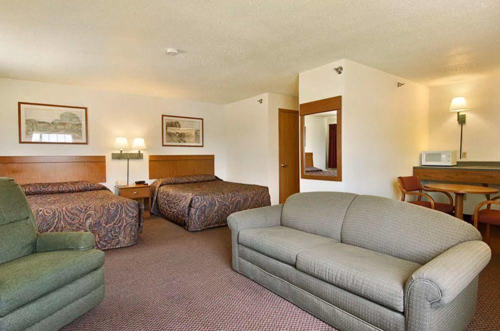 Wamego Inn And Suites Rum bild
